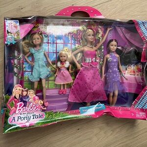 NEW 2012 Mattel Barbie and her Sisters in a Pony Tale Giftset Rare